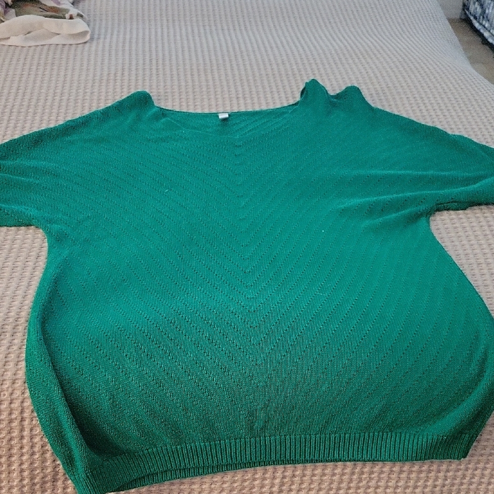 Emerald Off-the-Shoulder Sweater for Women